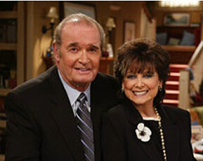 James Garner and Suzanne Pleshette on the set of "8 Simple Rules." Copyright 2003 ABC. All Rights Reserved