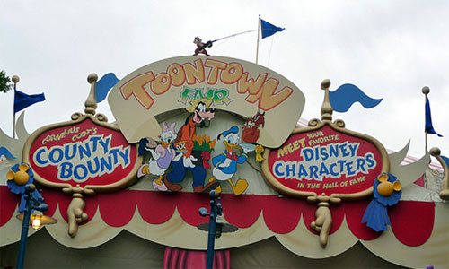 Entrance to Mickey's Toontown Fair County Bounty